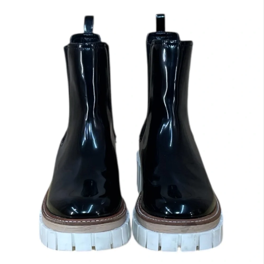 Gianni Bini Black Patent Leather Slip On Ankle Boots Size 9M